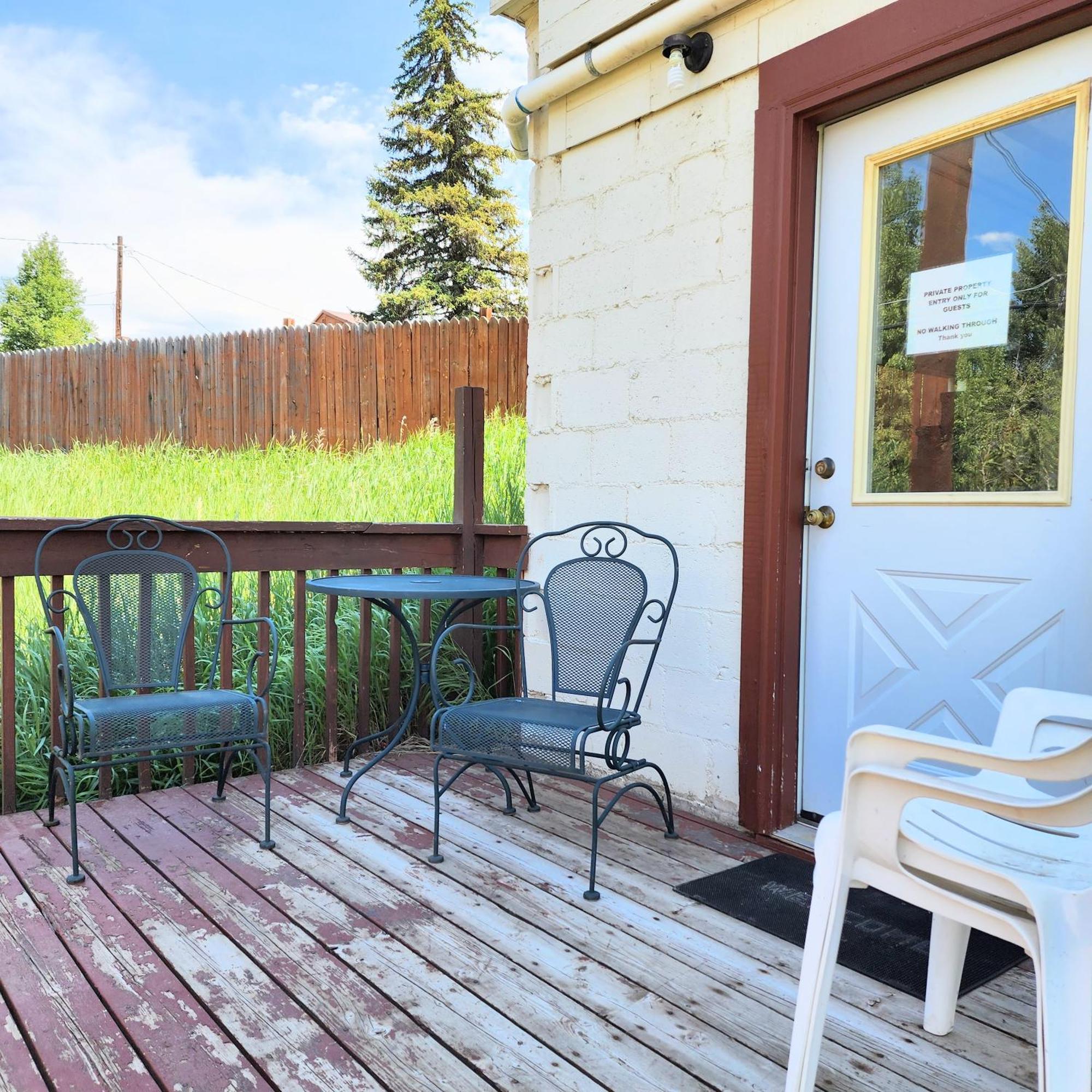 هت سولفور سبرينغز Canyon Motel Near Rocky Mountain National Park المظهر الخارجي الصورة