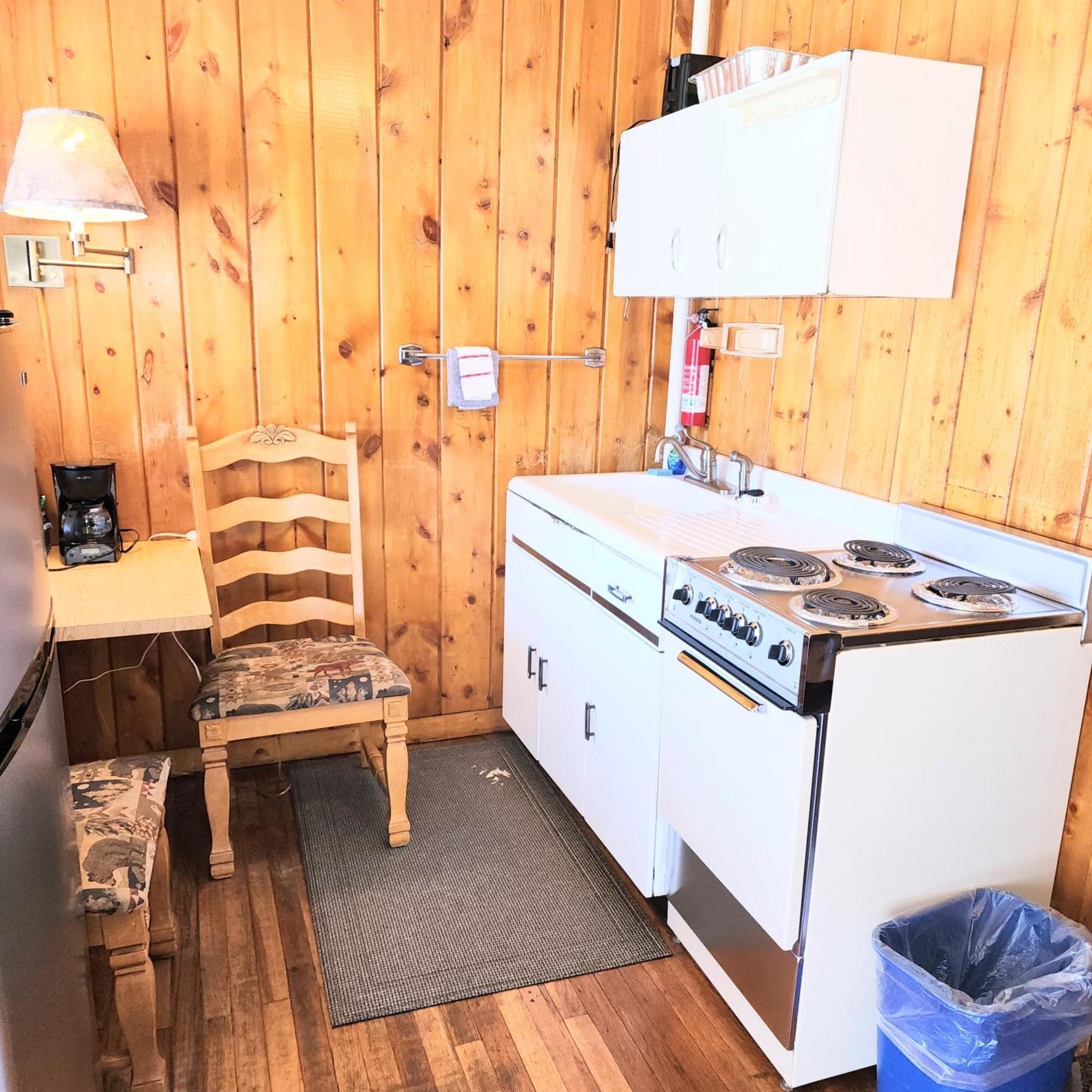 هت سولفور سبرينغز Canyon Motel Near Rocky Mountain National Park المظهر الخارجي الصورة