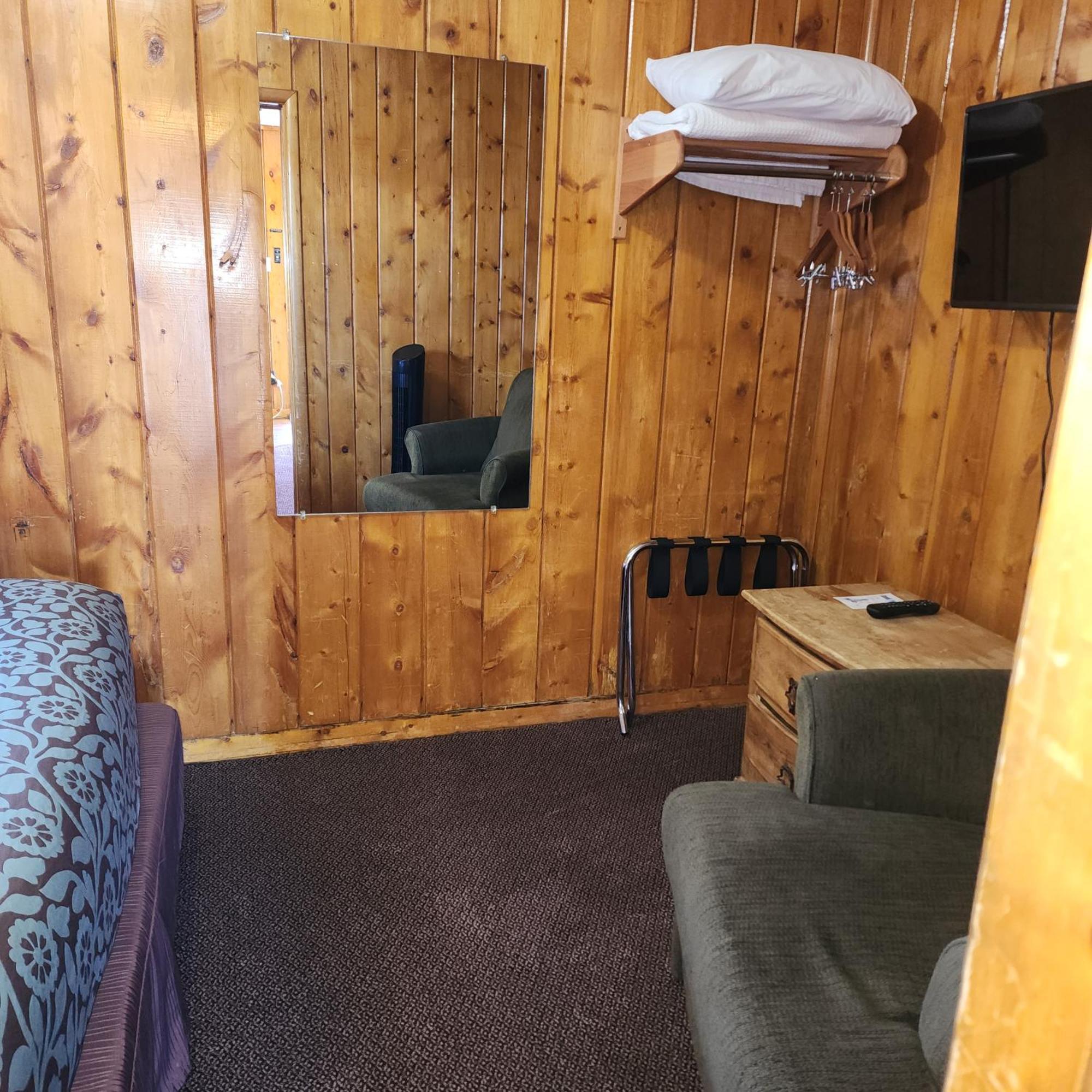 هت سولفور سبرينغز Canyon Motel Near Rocky Mountain National Park المظهر الخارجي الصورة