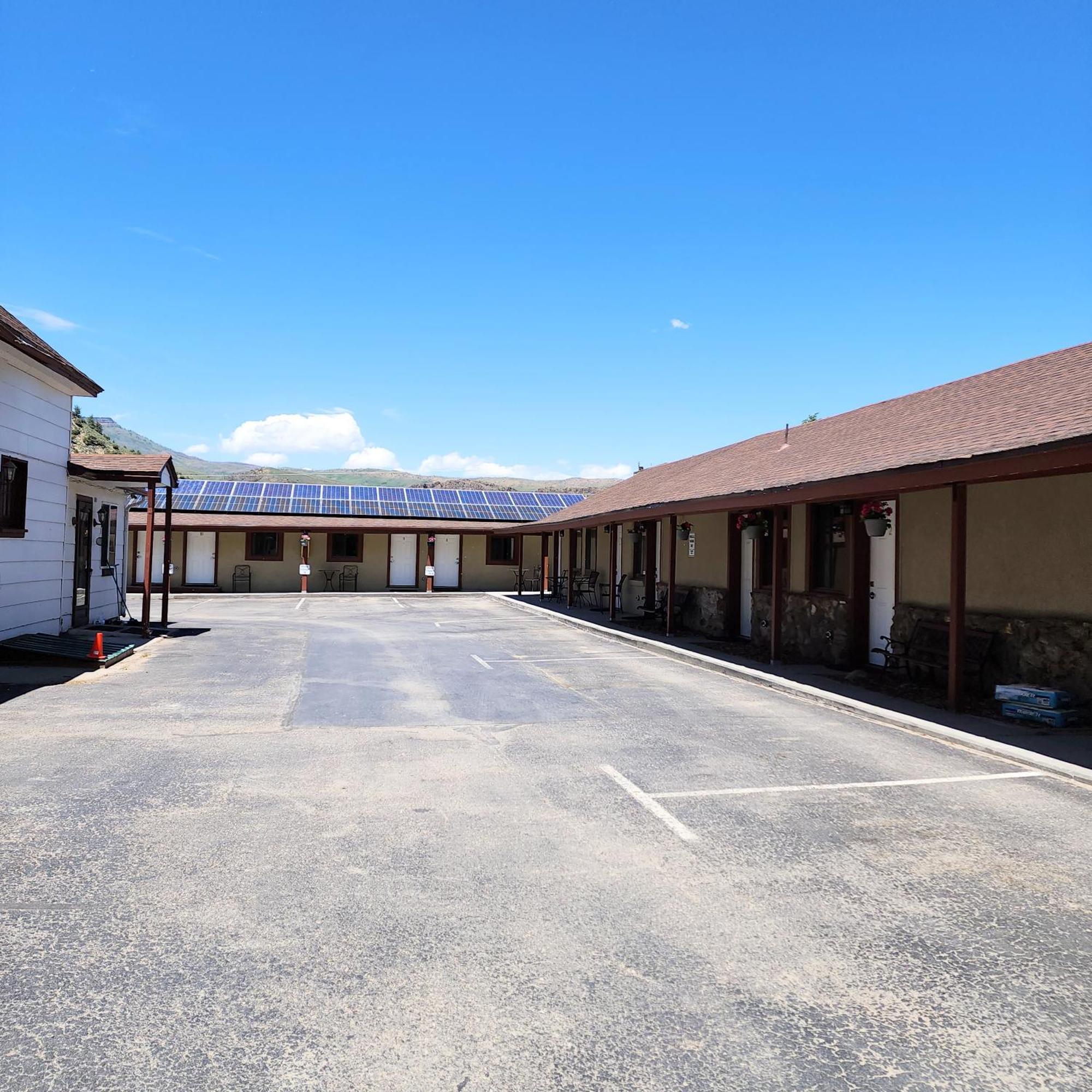 هت سولفور سبرينغز Canyon Motel Near Rocky Mountain National Park المظهر الخارجي الصورة